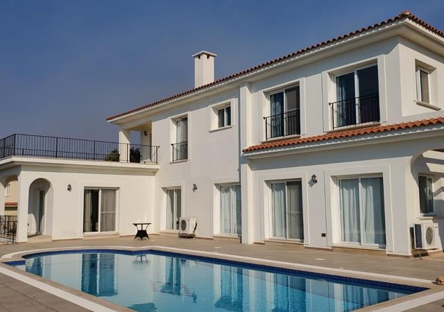 5 Bedroom Villa for sale 270 m² in Esentepe, Girne, North Cyprus